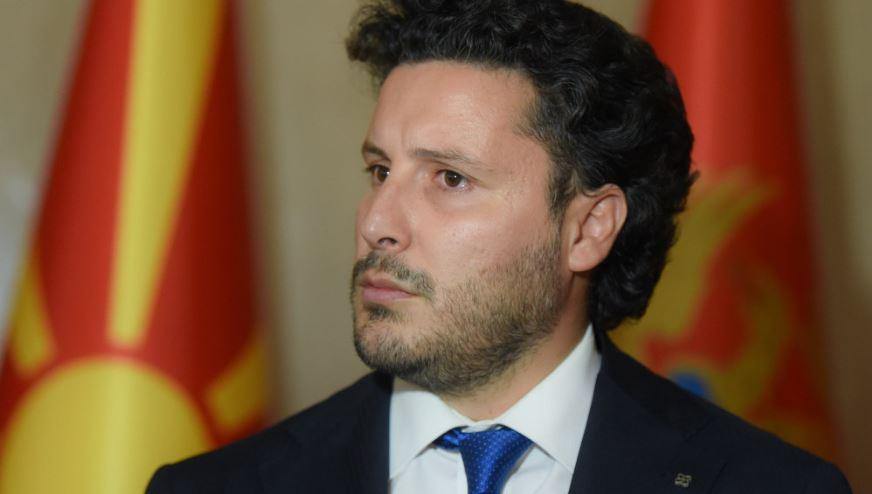 Abazoviç merr Ministrinë e Jashtme