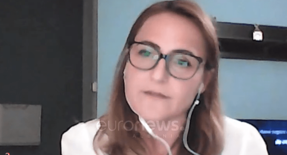 Si do vijnë paratë e emigrantëve, me gomone? Ana tjetër e amnistisë sipas ekspertes