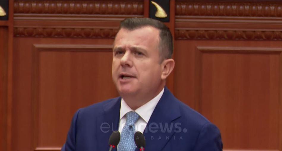 ‘Zgjodhët rublat e Putinit, jo historinë’, Balla përplaset me opozitën në Kuvend