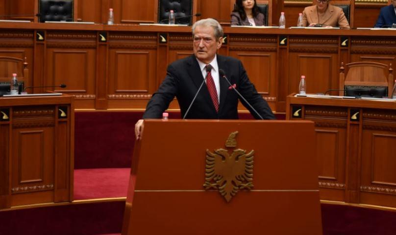 ‘Notere e vdekjeve’, Berisha-Manastirliut: Mos më fol pas shpine