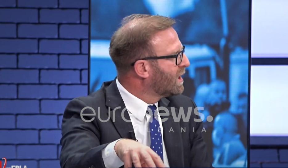 Deputeti i LVV: Si po manipulohen serbët në veri të Kosovës