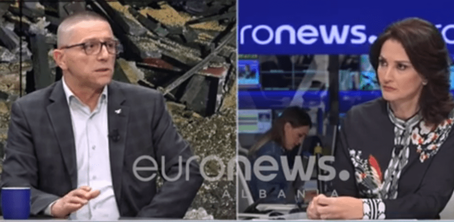 Pse Rusisë i intereson të ketë luftë në Europë? Meçollari analizon situatën