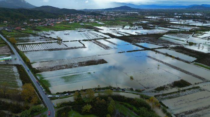 VIDEO | Pamje me dron nga sipërfaqja e përmbytur në Shkodër