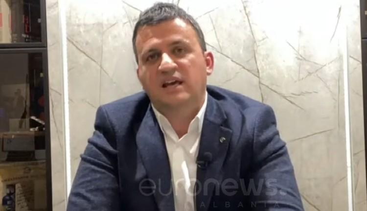 Kryebashkiaku i Gjirokastrës: Largimi i të rinjve, problem jo vetëm në Shqipëri