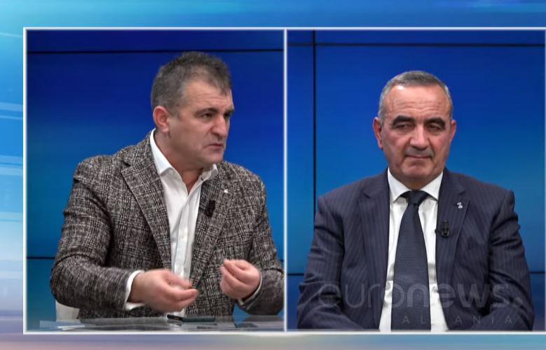 Elezi: Belind Këlliçi manipulator, mbijetoi në politikë si servil i Lulzim Bashës