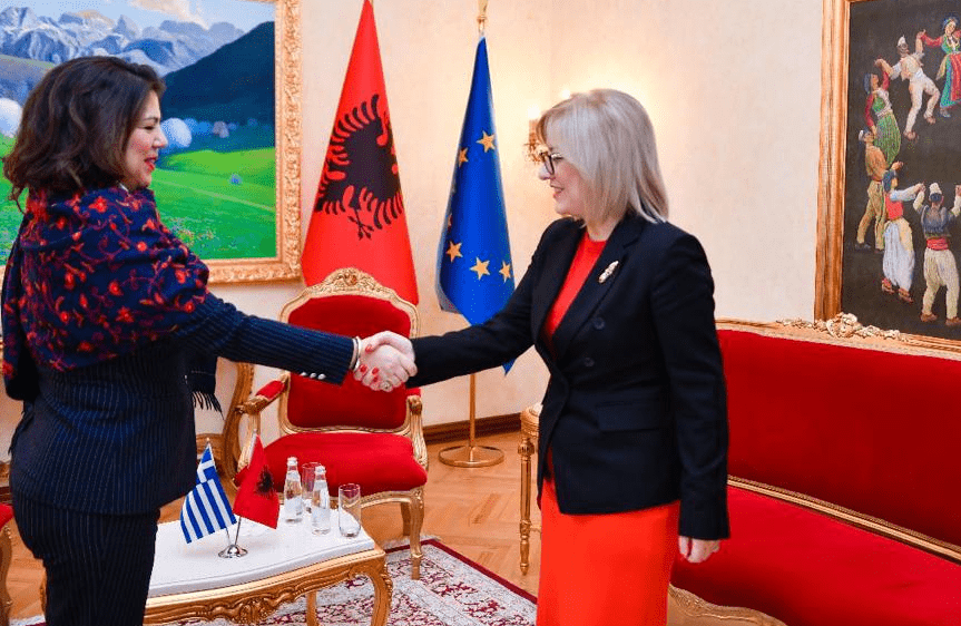 Kryetarja e Kuvendit pret Ambasadoren e re të Greqisë