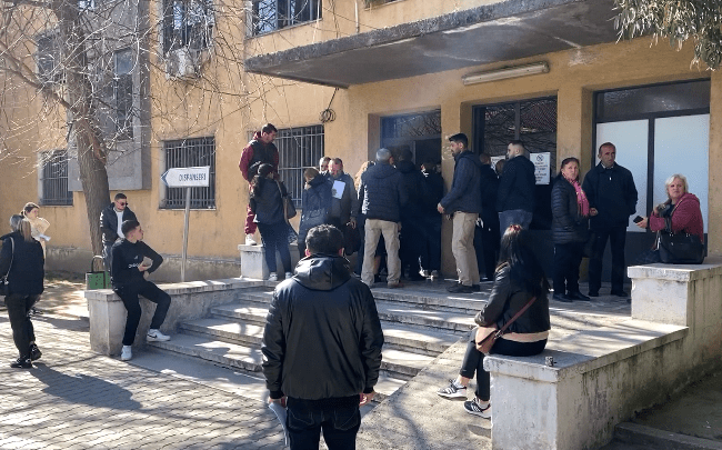 Qytetarët në Elbasan