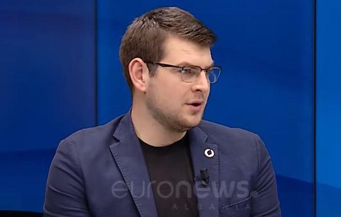 Studenti: Rama është manipulator i mirë i situatave, Berisha ka agresivitet politik