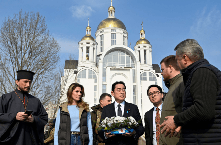 Kryeministri i Japonise ne Kiev