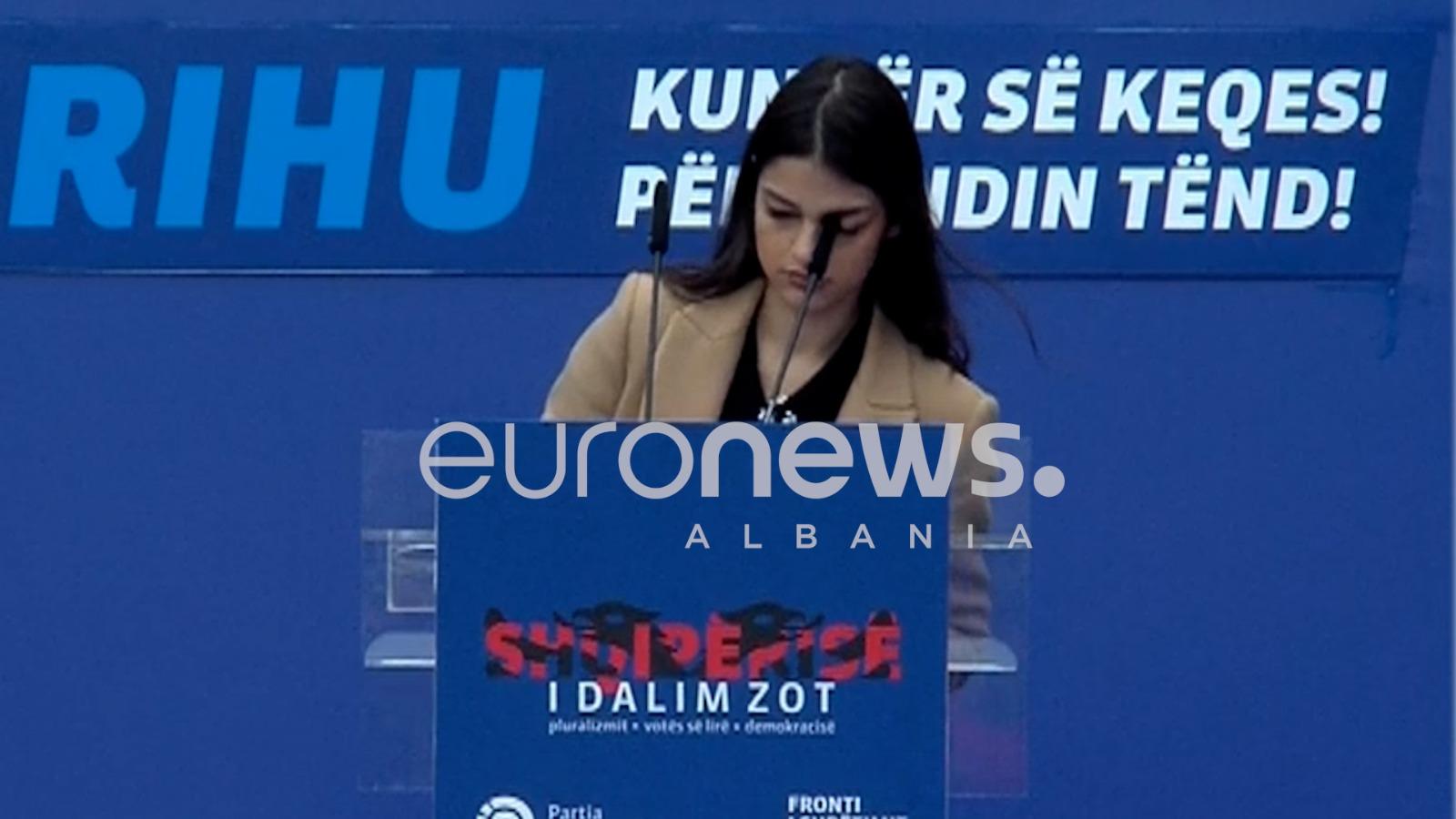 I ra të fikët gjatë fjalimit