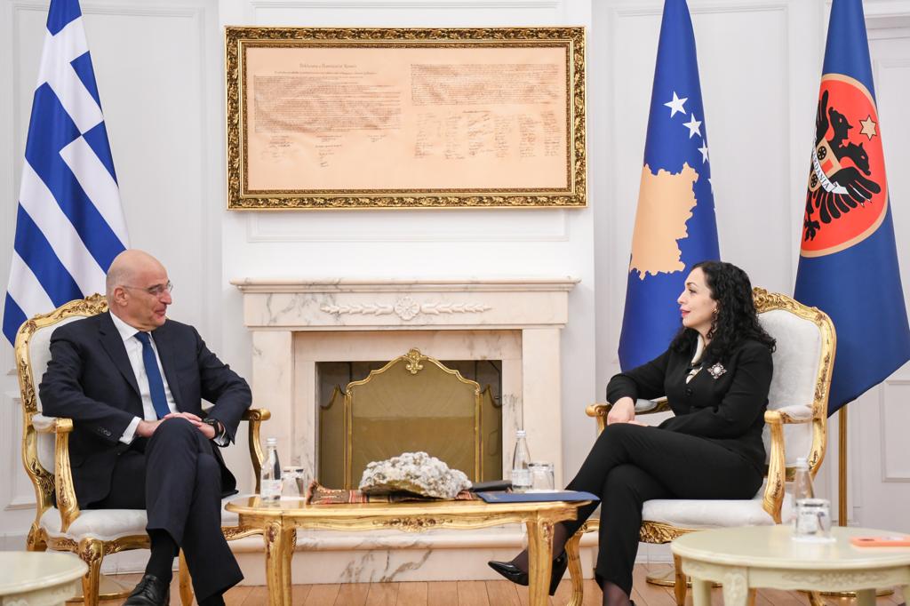 Osmani diskuton me ministrin e Jashtëm grek për dialogun Kosovë-Serbi
