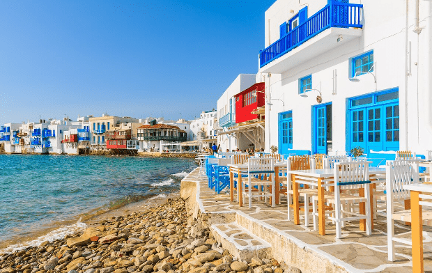 Bie nga skela teksa lyente, ndërron jetë tragjikisht 49-vjeçari shqiptar në Mykonos