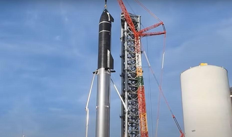 Elon Musk pritet të lëshojë raketën më të madhe ndonjëherë