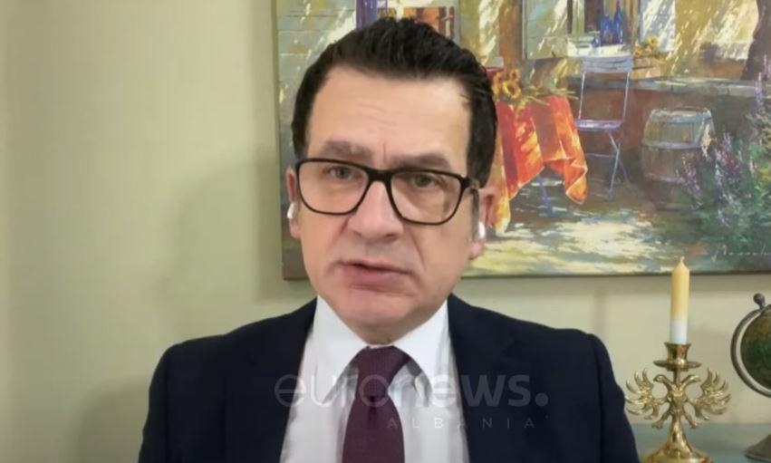 Spahiu: Pse Berisha nuk sulmon ambasadorin rus dhe kinez, por të SHBA dhe anglez
