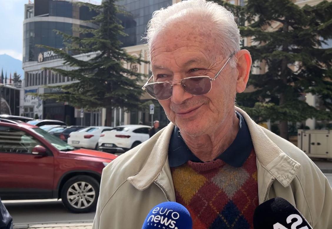 “S’dalin as për ilaçe”, pensionistët në Korçë: Shpërblimi 5 mijë lekësh, qesharak