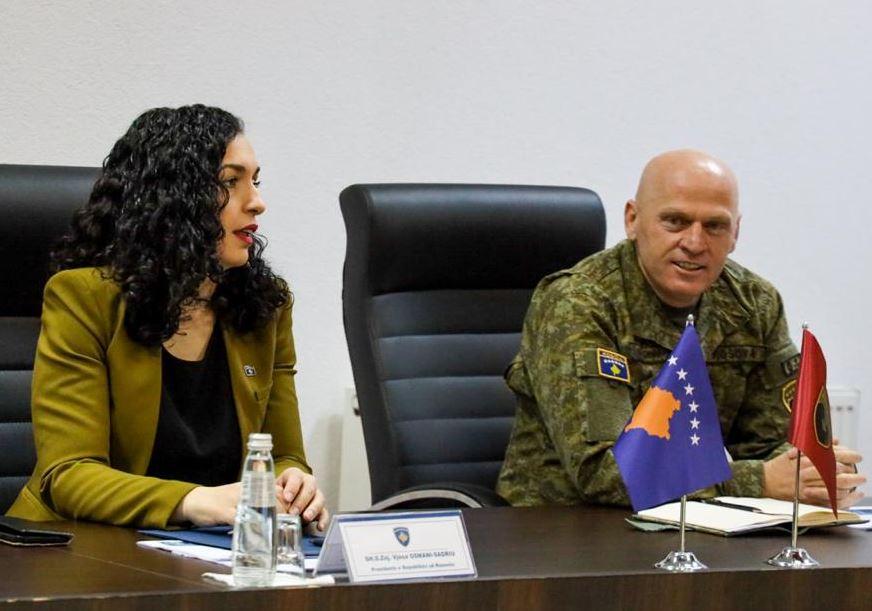 Pjesëmarrja e Kosovës në “Defender-Europe’23”, Osmani viziton Shtabin e FSK-së