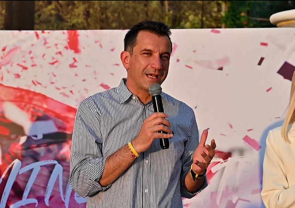 Veliaj në turin e falënderimeve: Do shtojmë investimet në zonën e Astrit