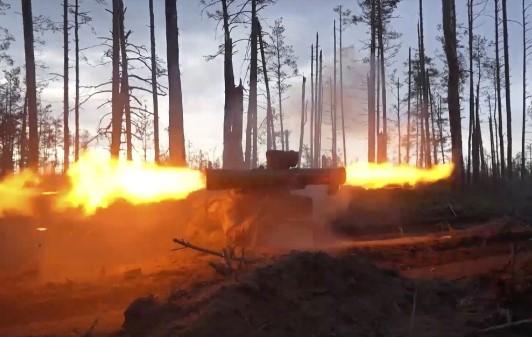 Ukraina godet Rusinë jugore me raketa dhe dron