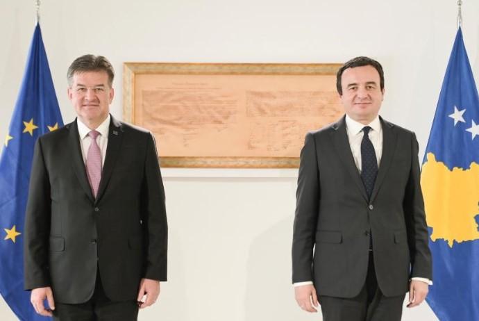 Kurti dhe Lajçak takohen sot në Prishtinë