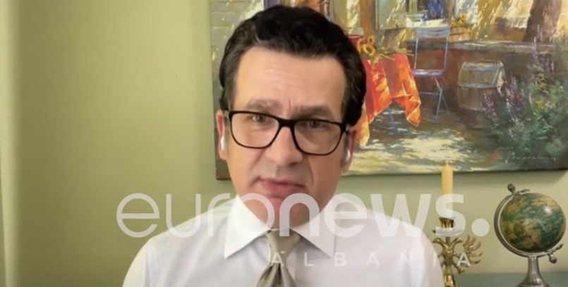 E zbulon Spahiu: Pse Bill Klinton shkon vetëm në Tiranë dhe jo në Prishtinë?