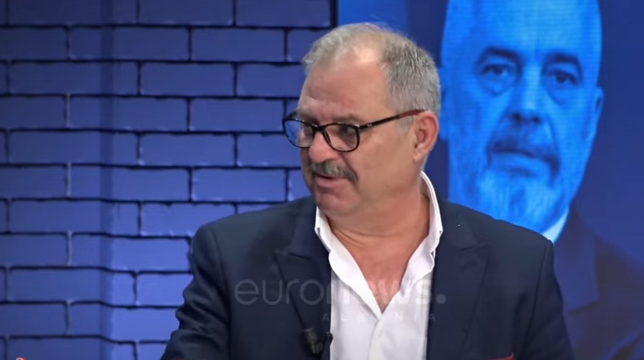 “Kush i mban eskortat?” Drishti: Është vatër! Goca 18 vjeçe, makina tipi i fundit