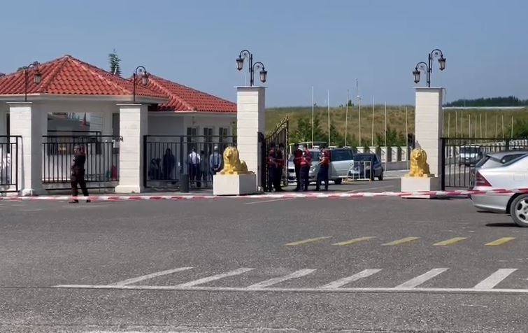 Zëdhënësi i MEK: Një i vrarë nga kontrollet e policisë në kampin e muxhahedinëve