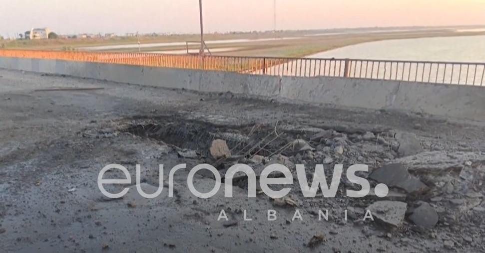 VIDEO| Bombardohet ura e Krimesë, Moska akuzon Kievin