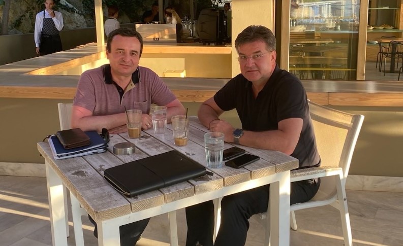 Kurti diskuton me Lajçak për uljen e tensioneve