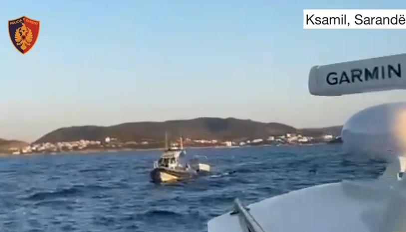 Rrezikoi jetën e pushuesve, bllokohet skafi. Drejtuesit i vihen 2 gjoba