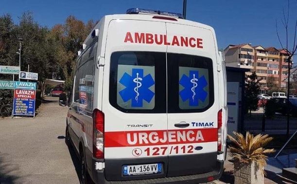 Bie në kontakt me rrymën elektrike, dëmtohet 11-vjeçari në Tiranë