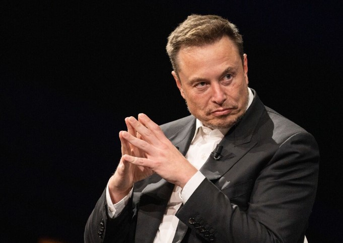 Elon Musk themelon një kompani të re të inteligjencës artificiale