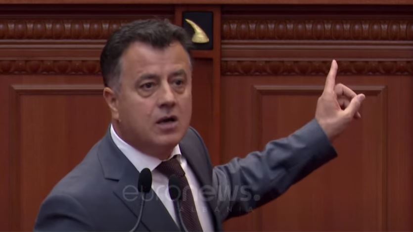 Noka: Në një vend demokratik qeveria do të kishte rënë përballë këtyre skandaleve