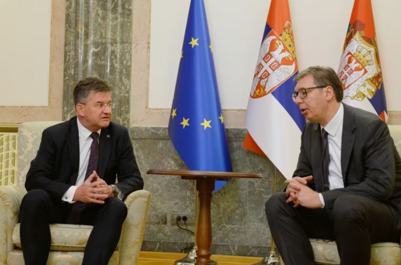 Lajçak në  Beograd, zhvillon takim me Vuçiçin