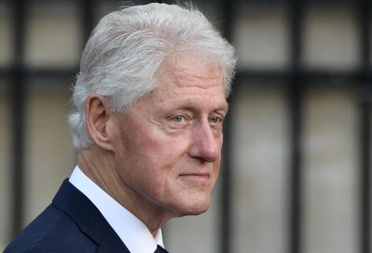 Sot Bill Clinton për herë të parë në Shqipëri