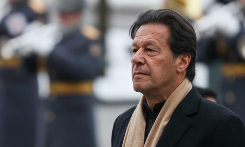 Gjykata e Lartë pezullon dënimin e ish-kryeministrit pakistanez Khan