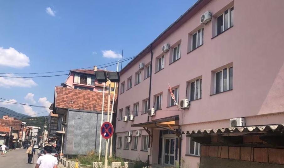 Vendimi për komunën në Mitrovicën e Veriut, reagon ambasada e SHBA