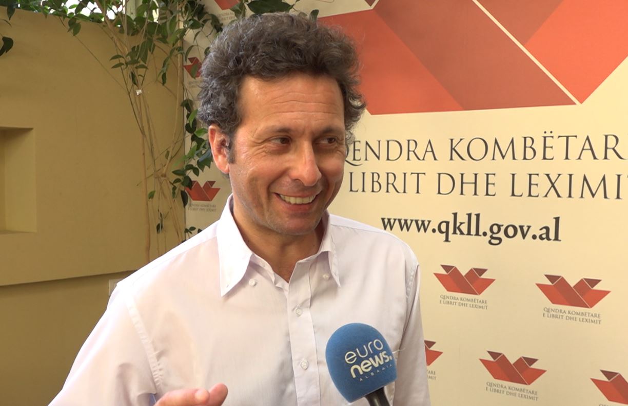 “I pabesueshmi Springer“ nga Bertolino në shqip, autori e promovon në Tiranë