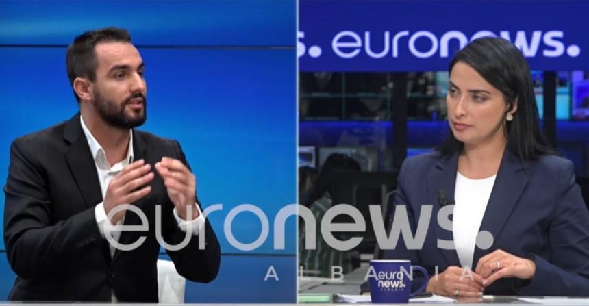 Kush e financon nismën e Adriatik Lapaj? Përgjigjet vetë avokati