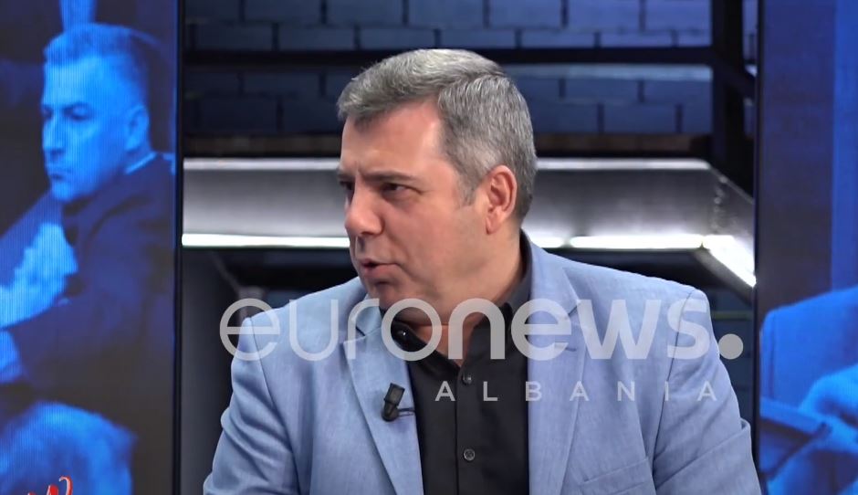 Revoltohet Abilekaj: Grushti është pak, më shumë luftë. Po kthehemi në komunizëm