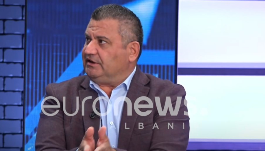 Mentor Kikia zbulon skemën: Paraja e ngrirë në Tiranë që s’po kontrollohet dot
