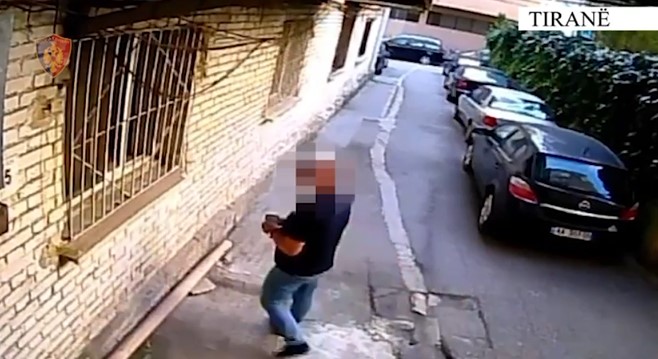 U ofronin qytetarëve favore seksuale dhe përfituan 30 mijë €, procedohen të miturit