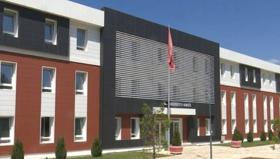 Pezullohen 2 degë në Universitetin “Fan S. Noli”, asnjë student i regjistruar