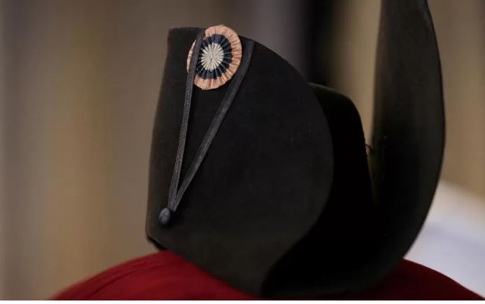 Del në ankand kapela e Napoleon Bonapartit