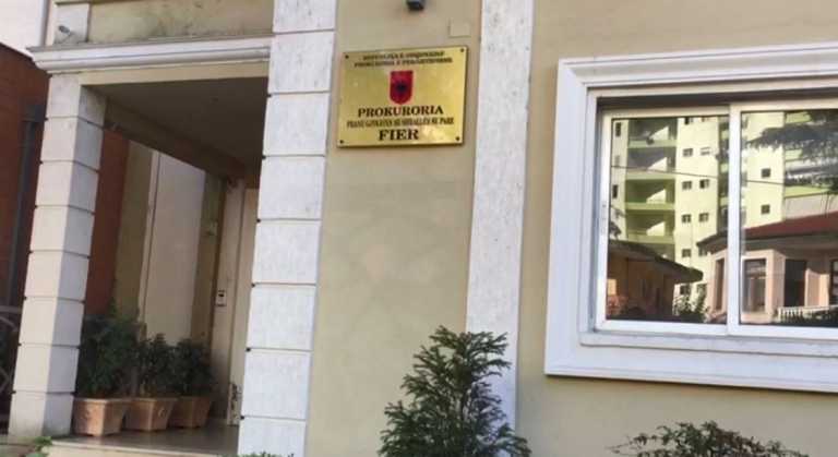 Dhunimi i të miturës nga shoqet, Prokuroria Fier nis hetimet. Bën thirrje për mos publikimin e pamjeve