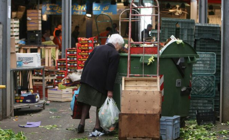 Varfëria në Itali/ Rritet numri i familjeve në nevojë, qytetarët: Faji i qeverisë