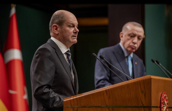 Gjermania godet Erdoganin: Kujdes me Izraelin!
