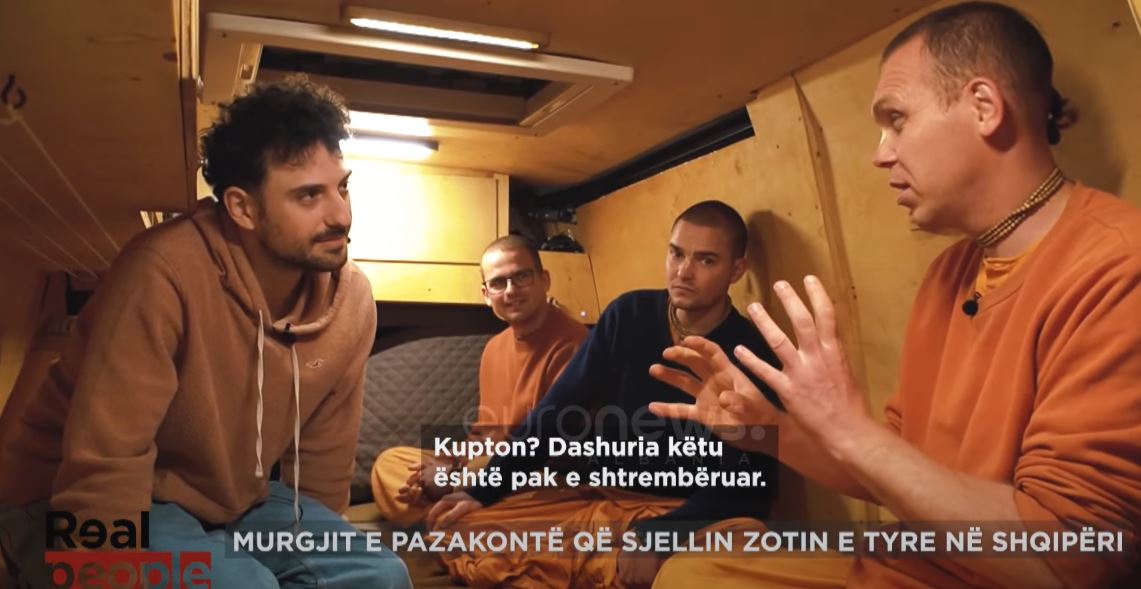 Rrëfimi i murgjve: Fantazmat, gjarpërinjtë dhe gratë të pushtojnë po i mendove natën