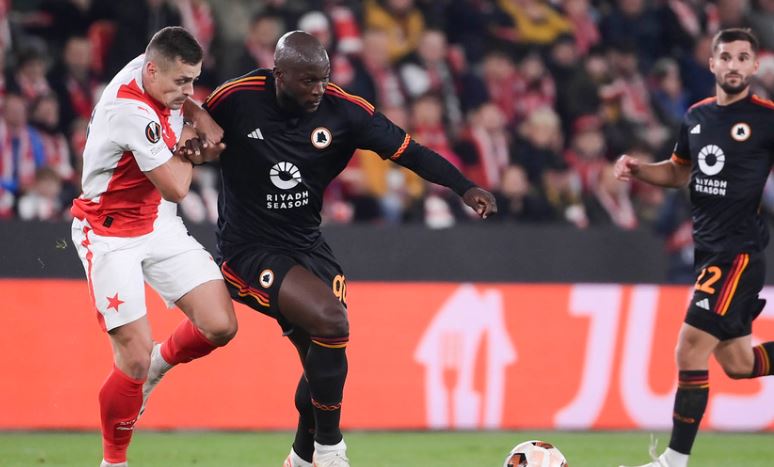 Europa League| Liverpool ndalet në Francë, Slavia ‘hakmerret’ ndaj Romës