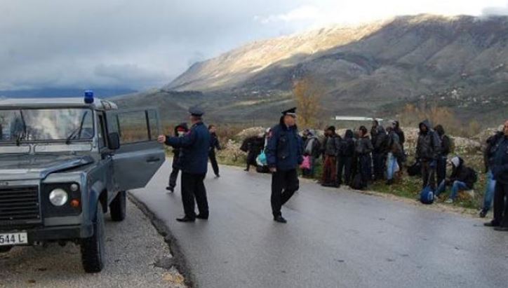 Devoll, gjendet i pajetë emigranti në kufi me Greqinë