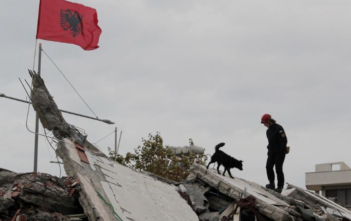Humbën jetën 51 persona, 4 vjet nga tërmeti i 26 nëntorit